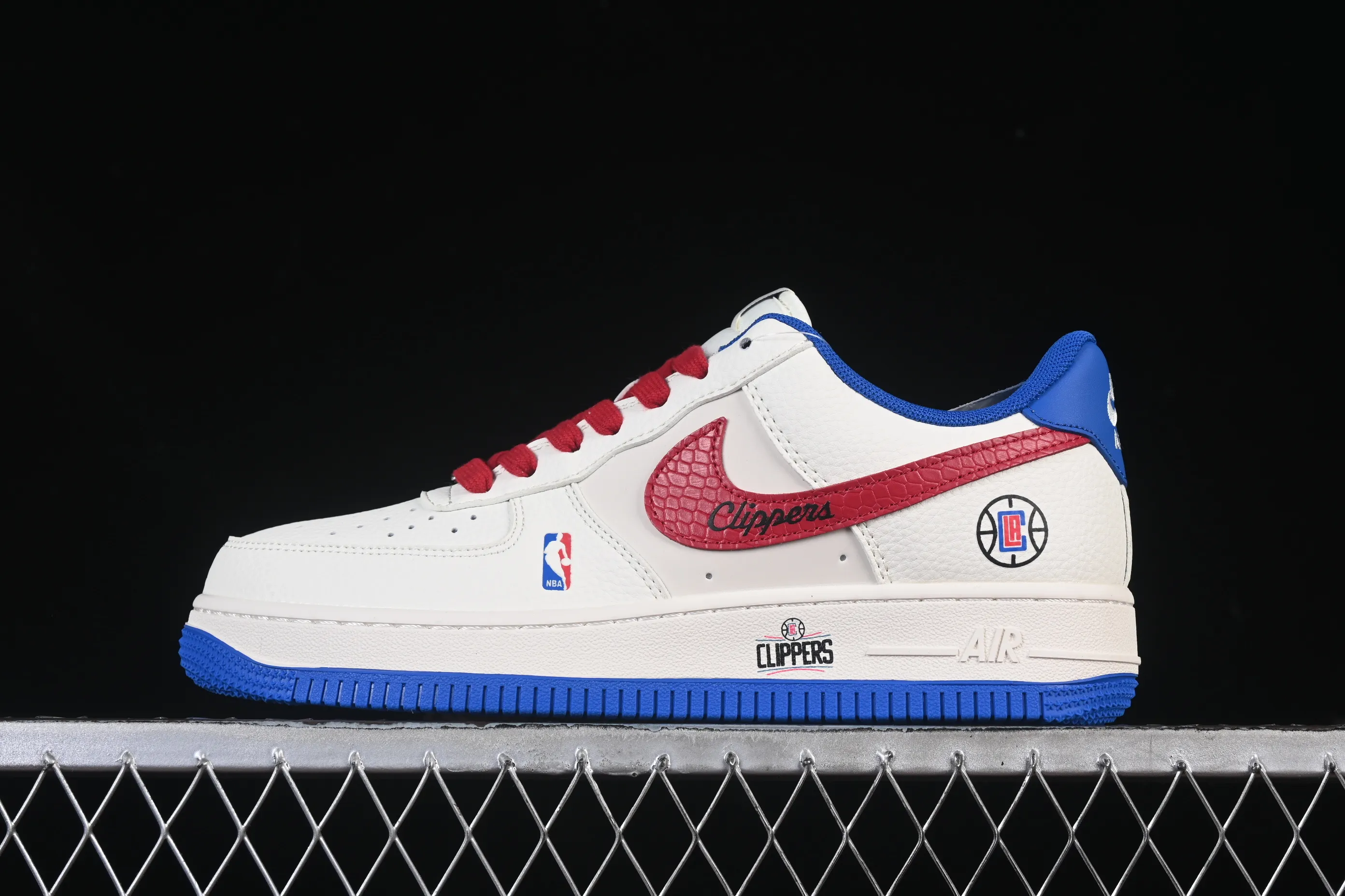 All categories Nk Air Force 1 Air Force series Nk Air Force 1 Low Air Force low-top Nike Air Force 1'07 Low NBA joint Clippers beige blue and red Air Force 1 low-top casual sneakers QW5606-274
